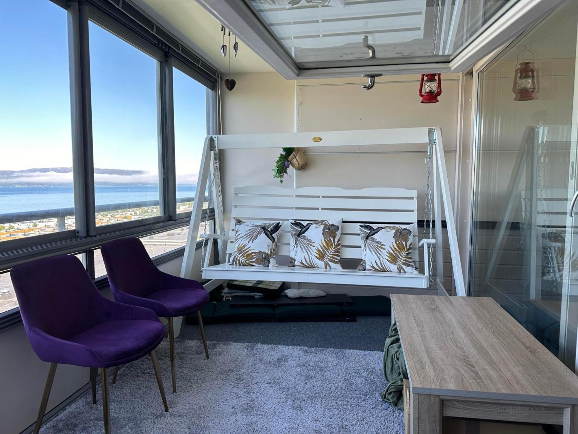 Arctic Inn, Cozy Single Bed Private Room In A Shared Apartment With Stunning Tromso Views Exteriör bild